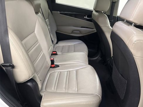 Used 2020 Kia Sorento EX image 34