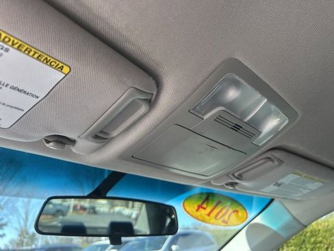 Used 2014 Toyota Camry SE image 25