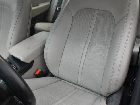 Used 2017 Hyundai Sonata Limited FWD image 4
