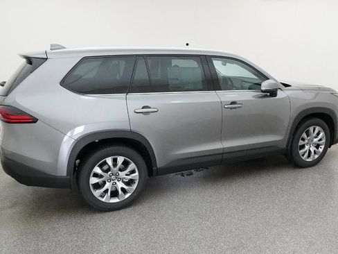 New 2026 Toyota Grand Highlander Limited image 10