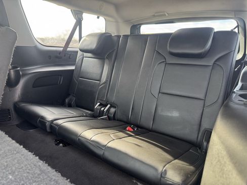 Used 2015 Chevrolet Suburban LT AWD/4WD image 18