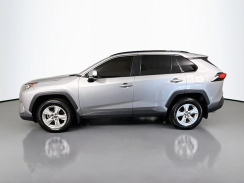 Used 2021 Toyota RAV4 XLE FWD image 6