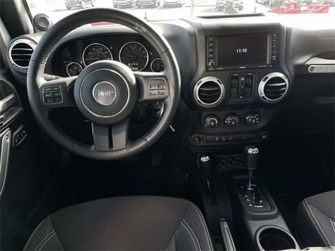 Used 2014 Jeep Wrangler Unlimited Sahara w/ Max Tow Package image 12