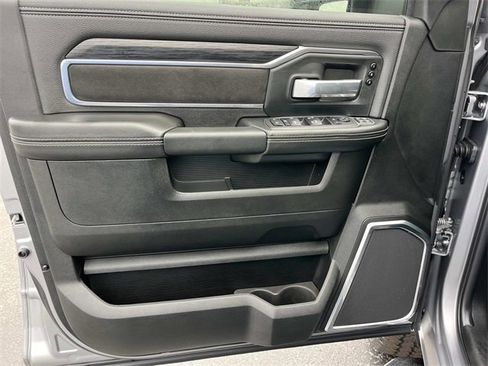 Used 2024 RAM 3500 Laramie w/ Night Edition image 30