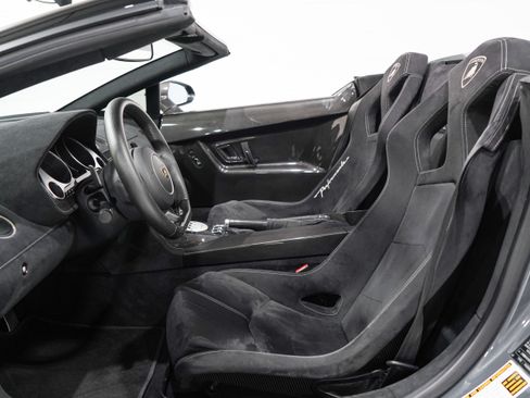 Used 2012 Lamborghini Gallardo LP 570-4 Performante AWD/4WD image 8