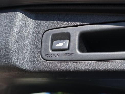 Certified 2022 Honda CR-V Touring image 16