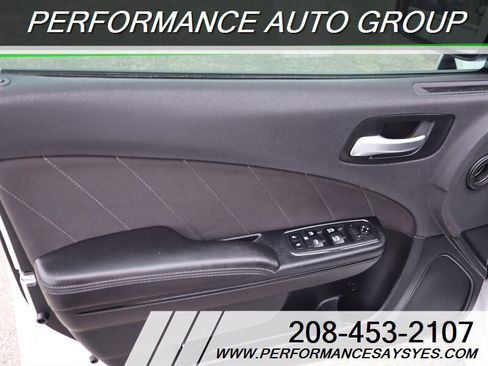 Used 2018 Dodge Charger R/T w/ Blacktop Package image 16
