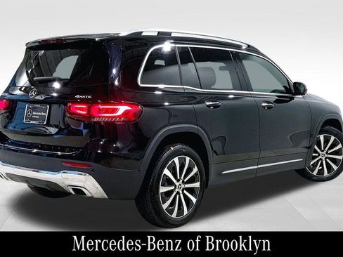 Certified 2022 Mercedes-Benz GLB 250 4MATIC image 13