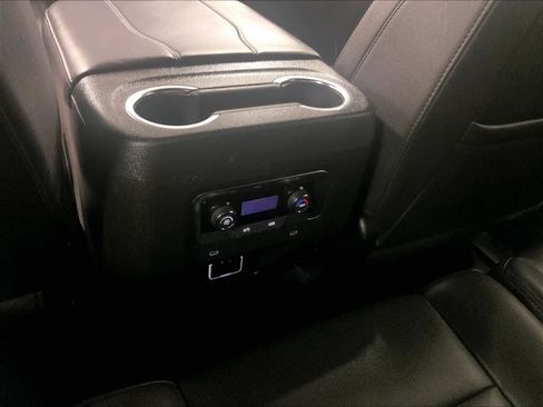 Used 2025 Chevrolet Tahoe LT image 28