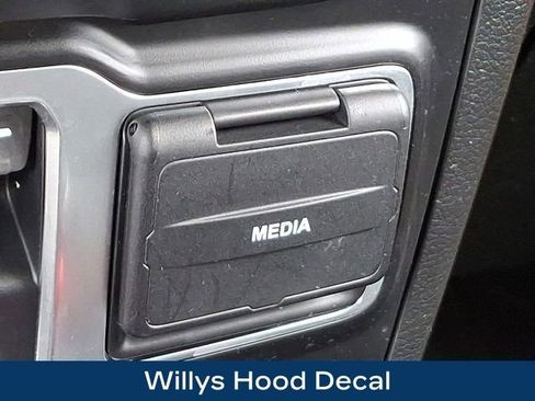 Used 2021 Jeep Wrangler Willys image 39