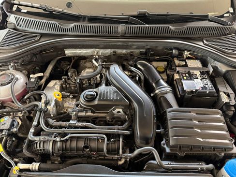 Used 2025 Volkswagen Jetta SE image 25