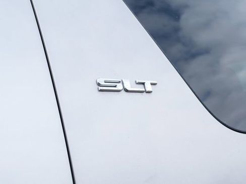 Used 2009 GMC Yukon XL SLT image 9