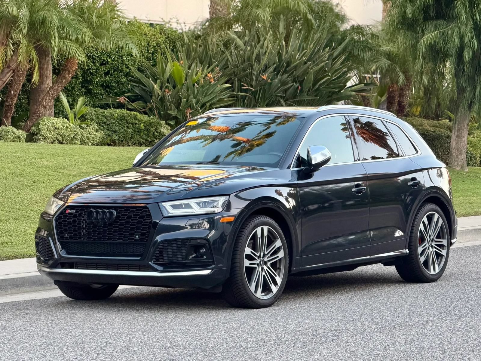 Used 2018 Audi SQ5 Premium Plus AWD/4WD image 1