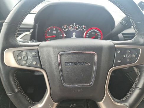 Used 2016 GMC Yukon Denali w/ Open Road Package image 18