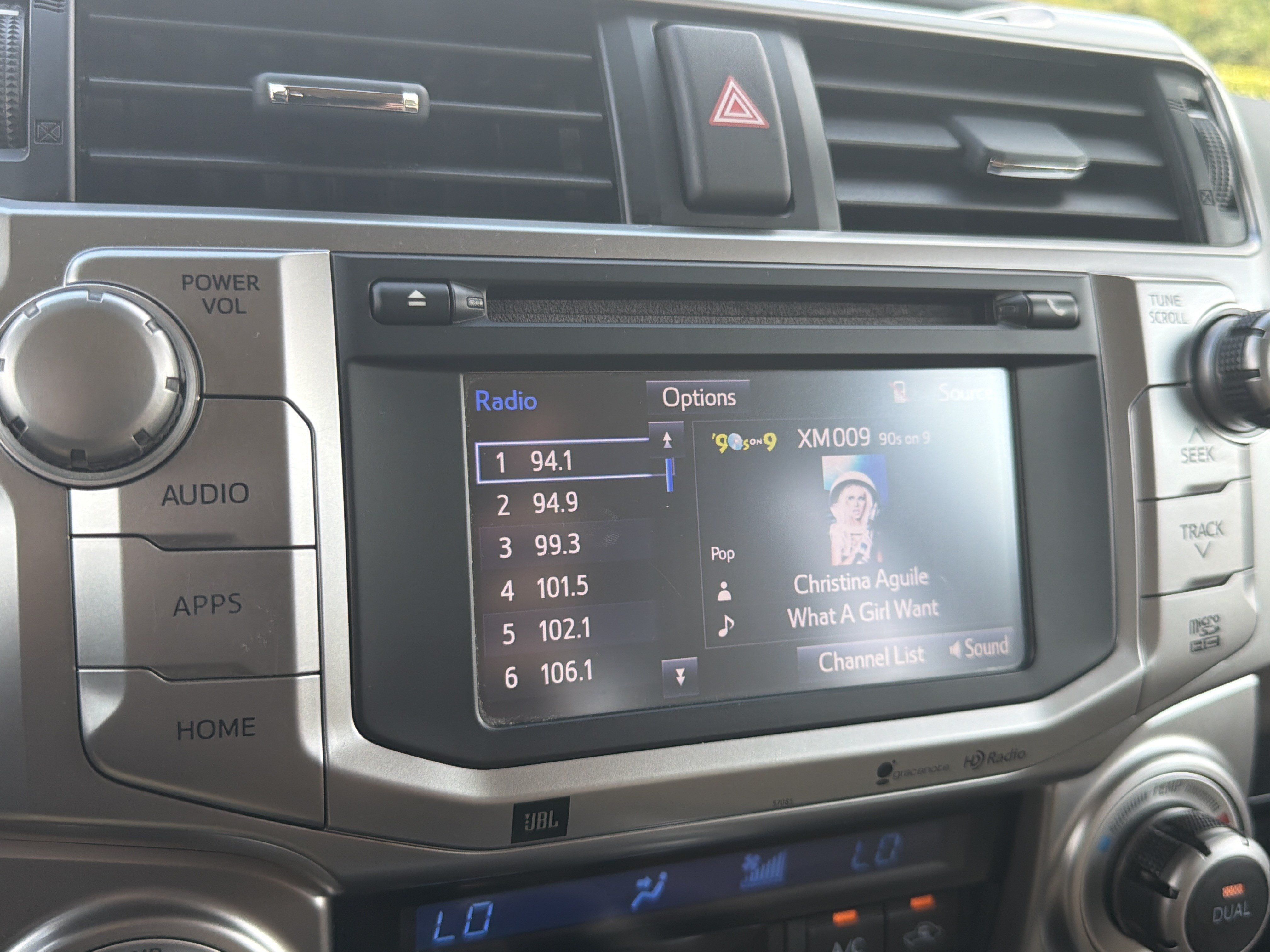 Used 2015 Toyota 4Runner Limited AWD/4WD image 5