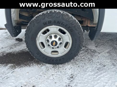 Used 2023 Chevrolet Silverado 2500 W/T w/ WT Convenience Package image 9