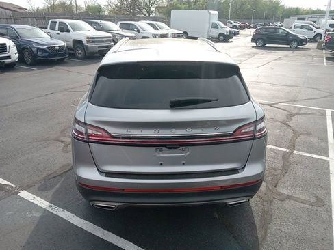 Used 2022 Lincoln Nautilus Reserve image 6