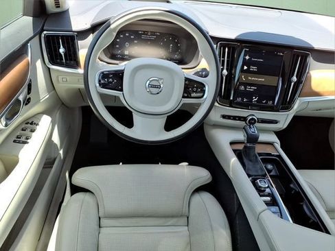 Used 2018 Volvo S90 T6 Inscription w/ Convenience Package AWD/4WD image 13