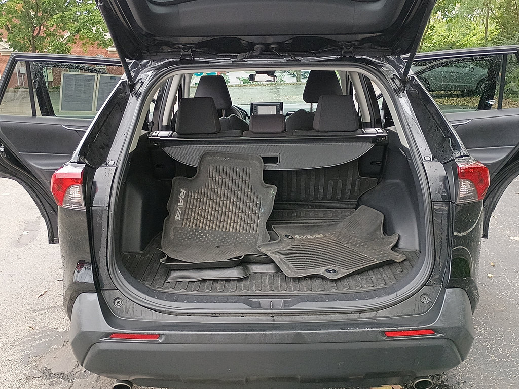 Used 2020 Toyota RAV4 LE w/ All Weather Liner Package FWD image 14