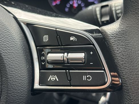 Used 2023 Kia Forte LXS FWD image 18