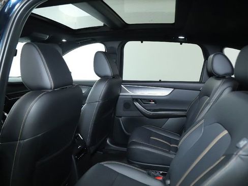 Used 2025 MAZDA CX-90 Plug-In Hybrid w/ Premium Plus image 34