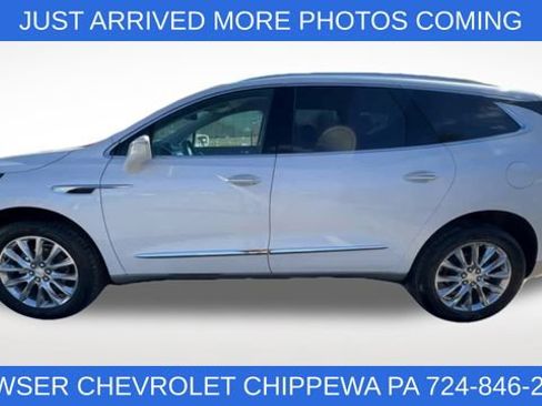 Used 2020 Buick Enclave Essence image 5