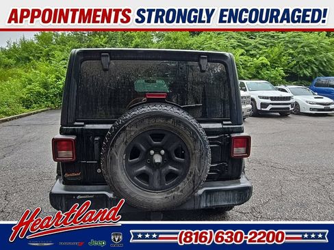 Used 2021 Jeep Wrangler Unlimited Sport AWD/4WD image 7