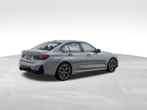 New 2026 BMW 330i xDrive Sedan w/ M Sport Package image 5