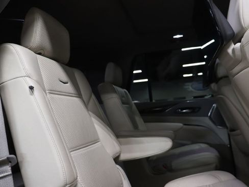 Used 2021 Cadillac Escalade Sport Platinum image 30