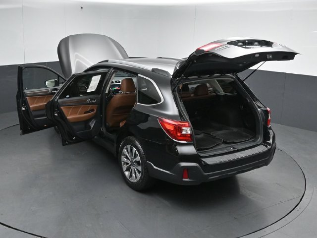 Used 2019 Subaru Outback 2.5i Touring w/ Popular Package #3A AWD/4WD image 59
