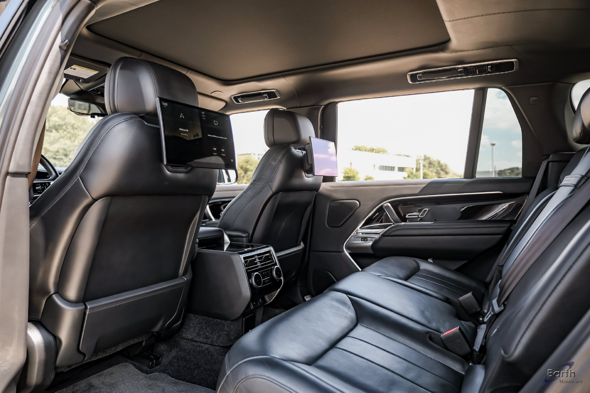 Used 2023 Land Rover Range Rover Long Wheelbase Autobiography AWD/4WD image 78