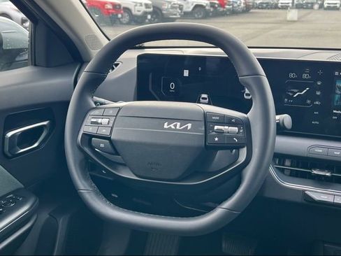 Certified 2025 Kia K4 EX image 15