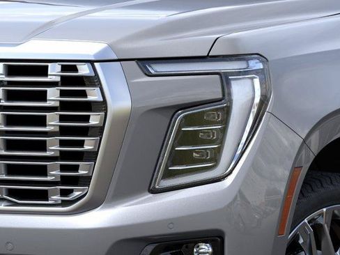 New 2026 GMC Yukon XL Denali w/ Denali Reserve Package AWD/4WD image 10