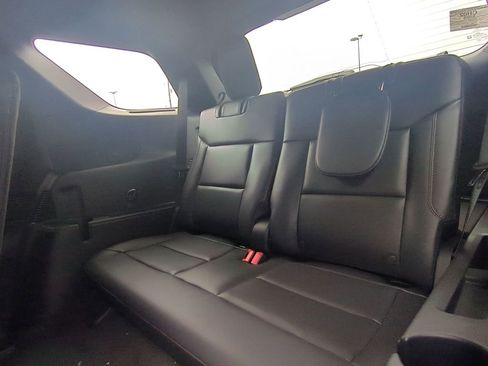 New 2026 Ford Explorer ST-Line w/ ST-Line Street Pack image 27