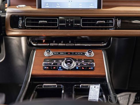 Used 2020 Lincoln Aviator Reserve w/ Equipment Group 202A AWD/4WD image 39