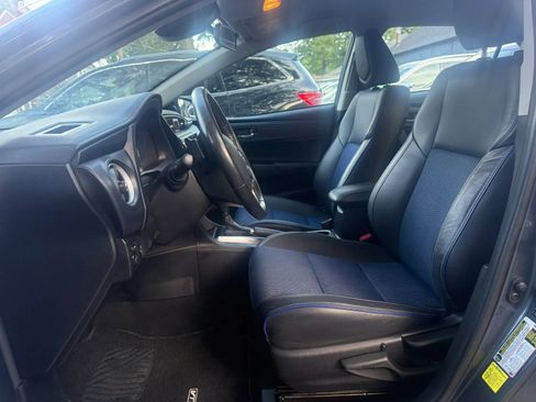 Used 2018 Toyota Corolla SE w/ Body Protection Package FWD image 8