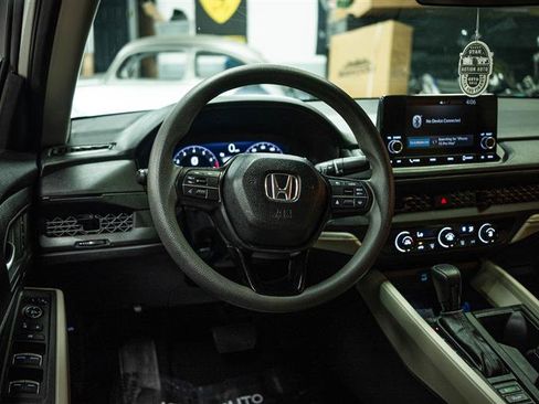 Used 2025 Honda Accord LX image 15