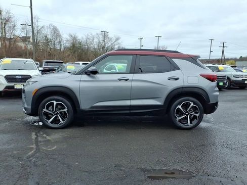 Used 2023 Chevrolet TrailBlazer RS w/ Sun and Liftgate Package AWD/4WD image 6