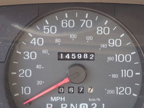 Used 2004 Mercury Grand Marquis LS RWD image 20