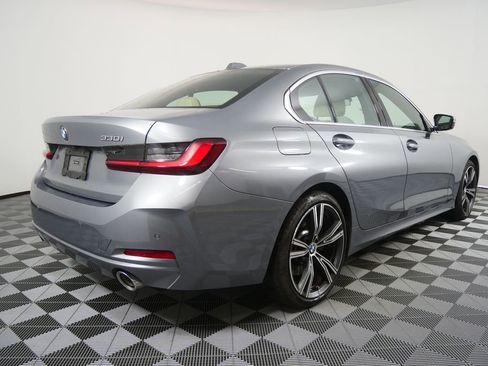 Certified 2024 BMW 330i Sedan RWD image 3