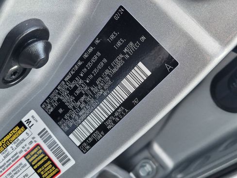 Certified 2024 Toyota Highlander XLE image 30