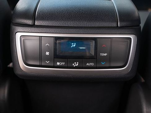 Used 2018 Toyota Highlander Limited AWD/4WD image 41