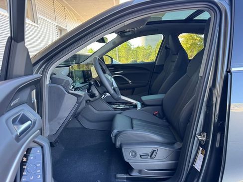 New 2025 Audi Q5 Prestige image 25