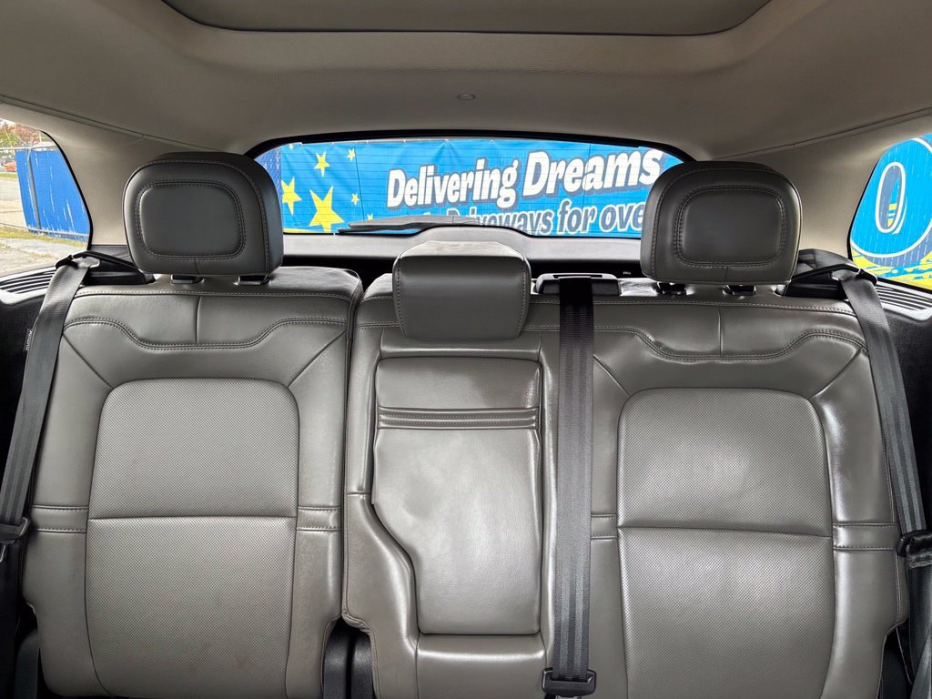 Used 2025 Lincoln Corsair AWD w/ Equipment Group 101A image 34