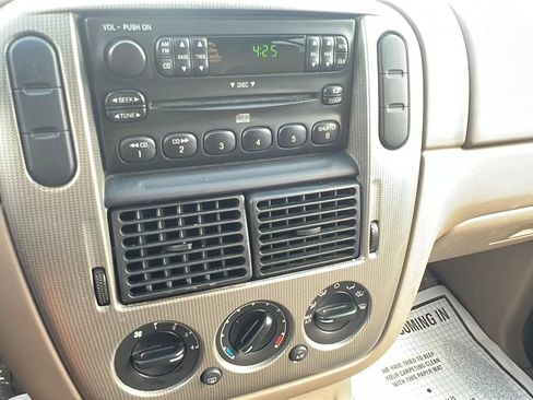 Used 2004 Ford Explorer Sport XLT RWD image 12