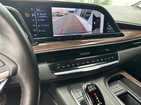 Used 2022 Cadillac Escalade Sport Platinum w/ LPO, ONYX Package AWD/4WD image 10
