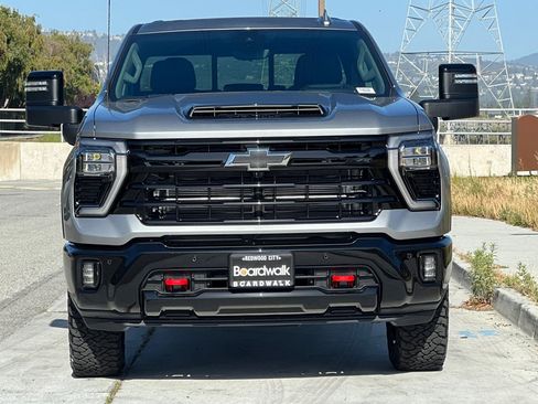 New 2026 Chevrolet Silverado 2500 LTZ w/ LTZ Plus Package AWD/4WD image 9