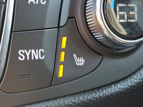 Used 2020 Chevrolet Equinox LT FWD image 23