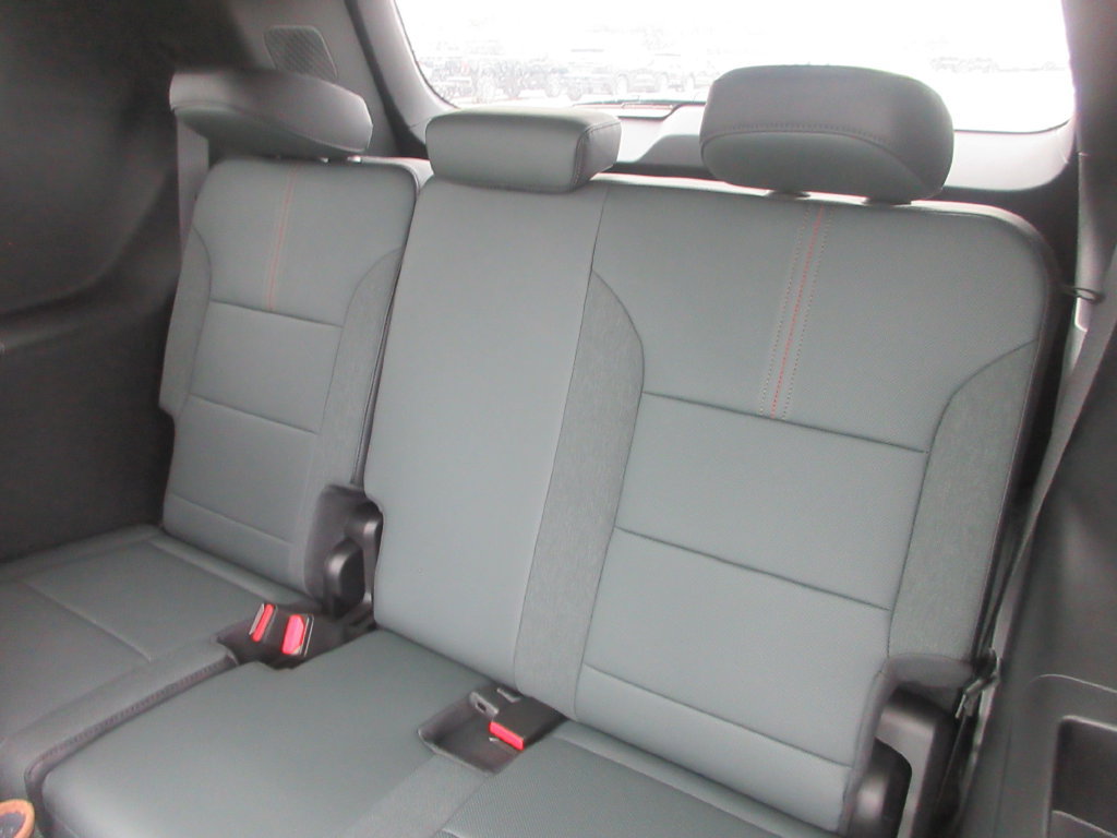 New 2027 GMC Acadia AT4 AWD/4WD image 13