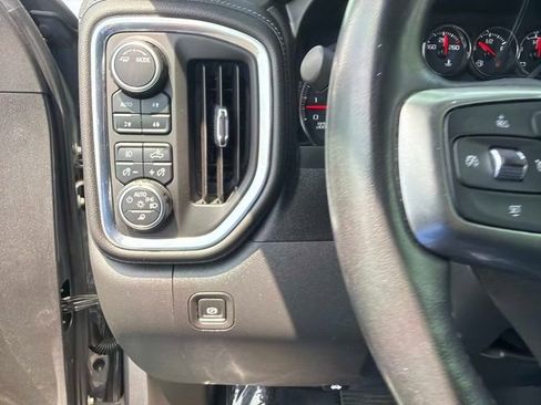 Used 2021 Chevrolet Silverado 1500 LTZ AWD/4WD image 29